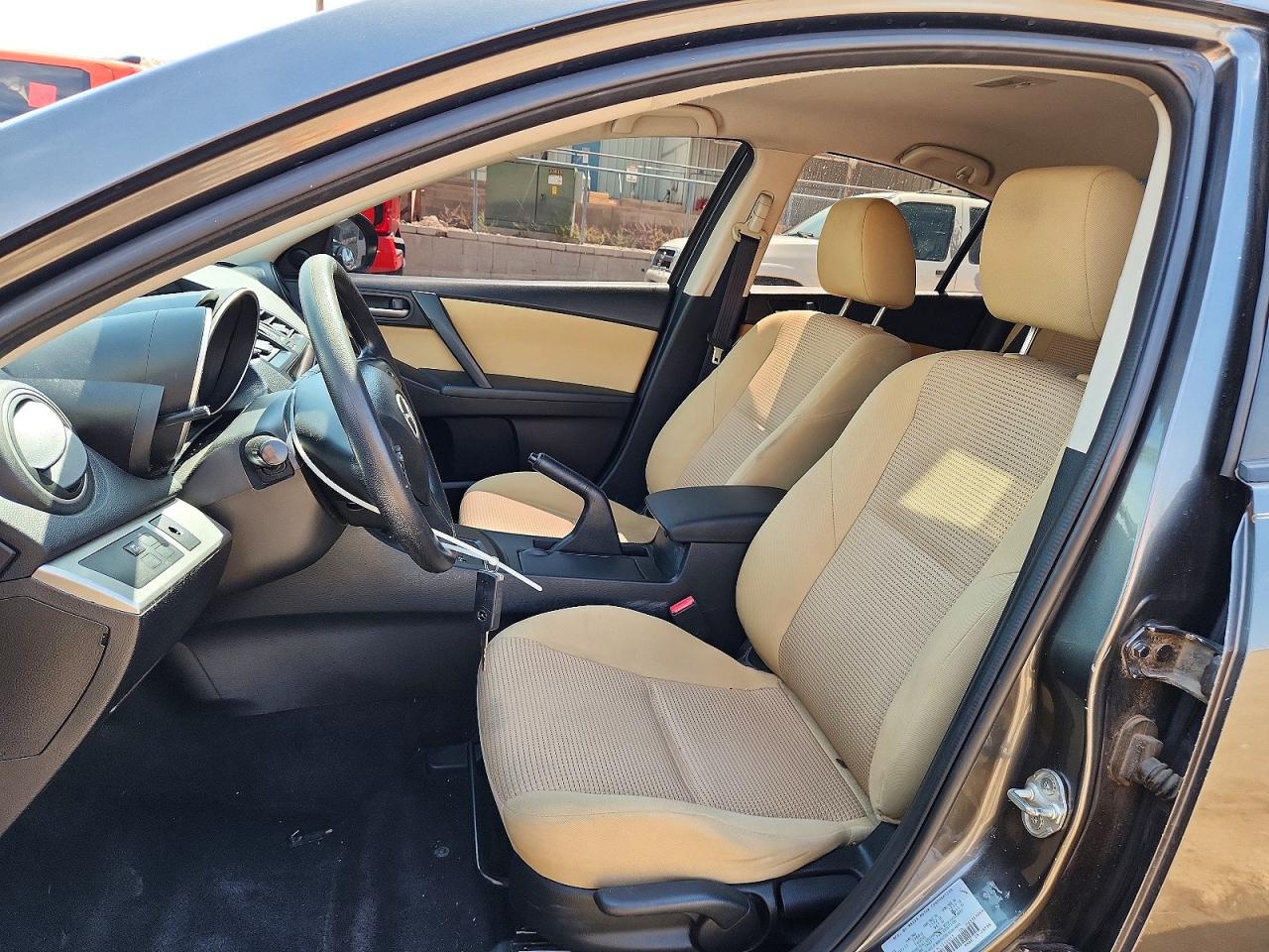 Mazda 3 I