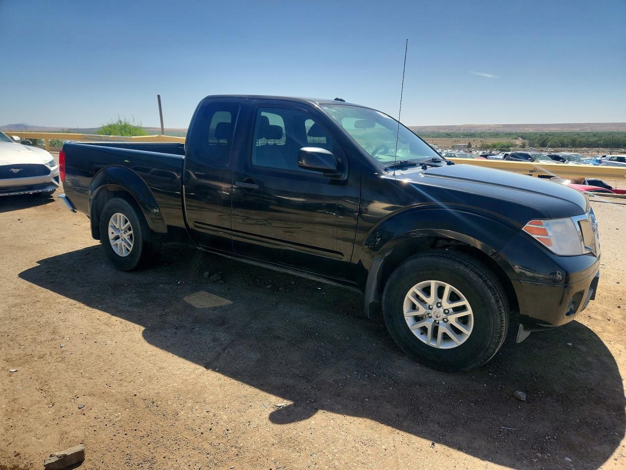 Nissan Frontier Sv