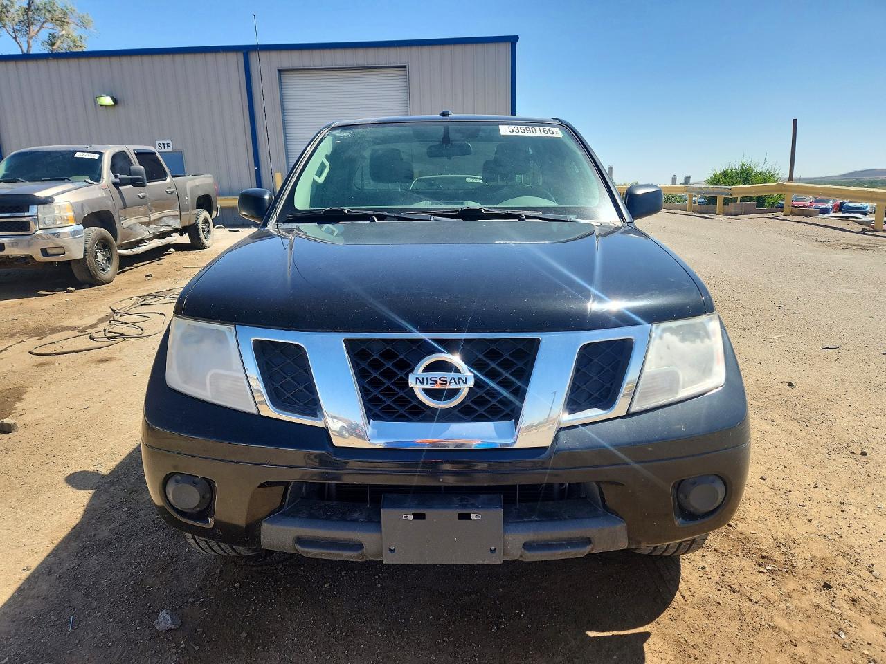 Nissan Frontier Sv