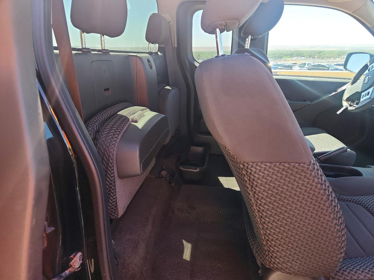 Nissan Frontier Sv