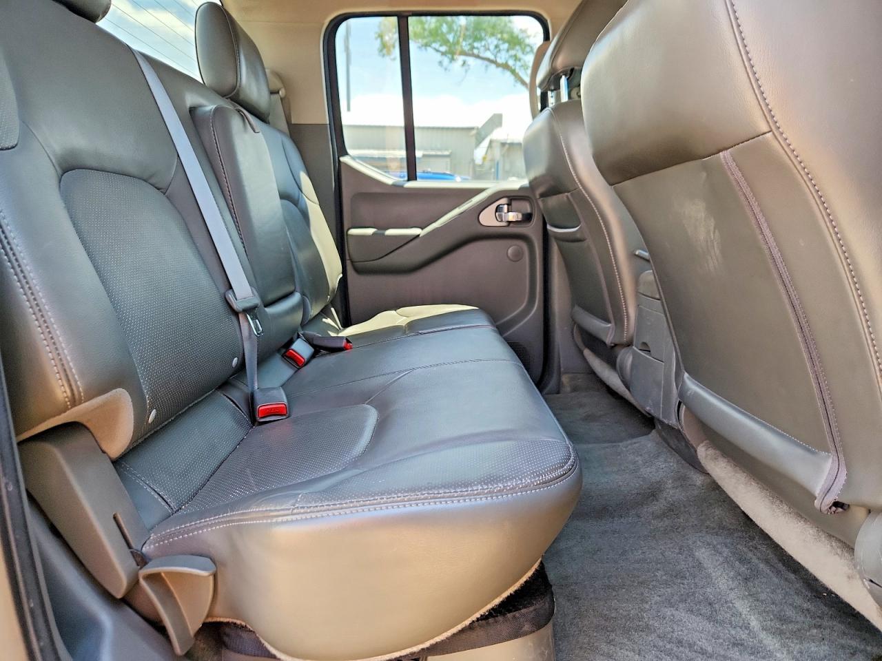 Nissan Frontier S