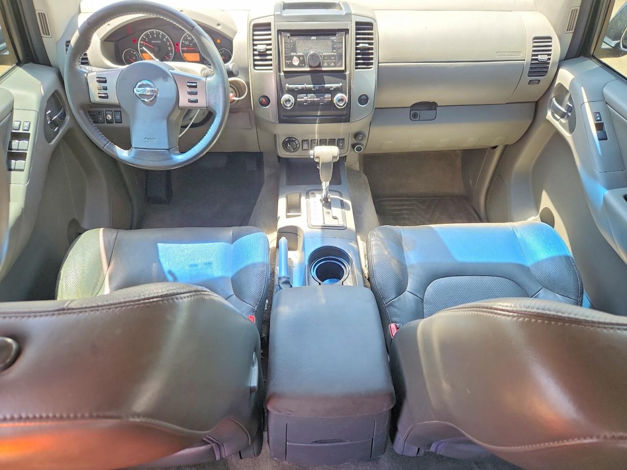 Nissan Frontier S