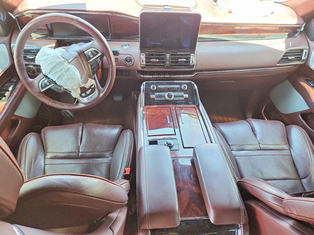 Lincoln Navigator L Black Label