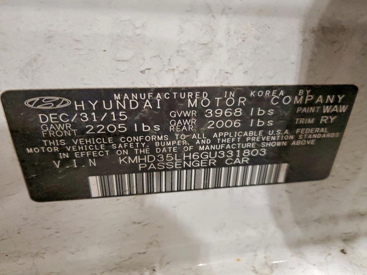 Hyundai ELANTRA