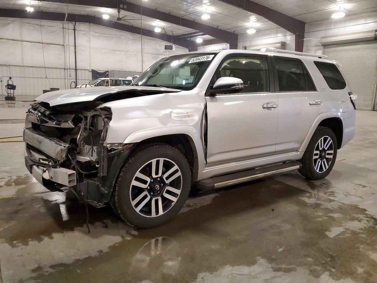 Salvage Toyota 4Runner Image