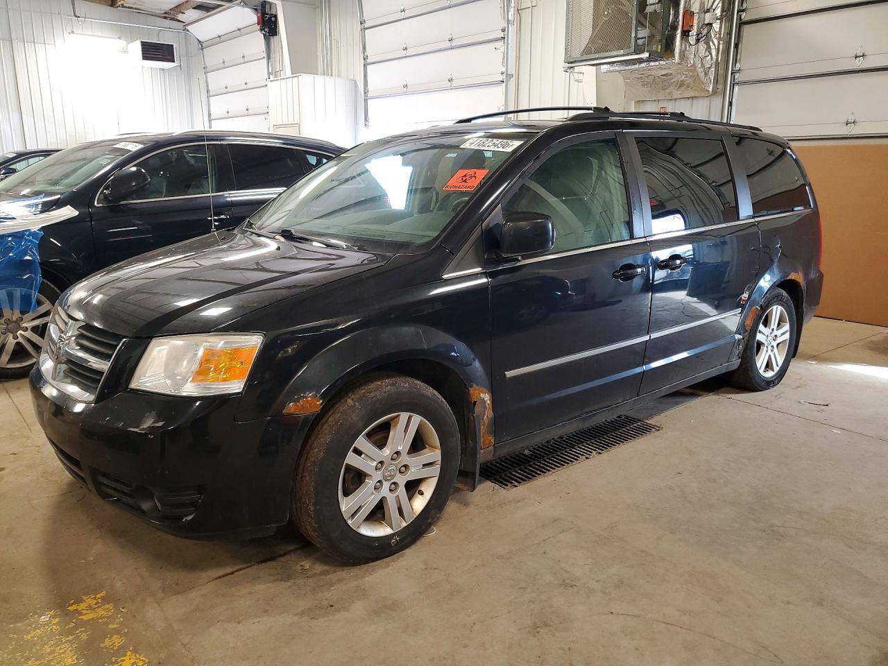 Salvage Dodge Caravan Image