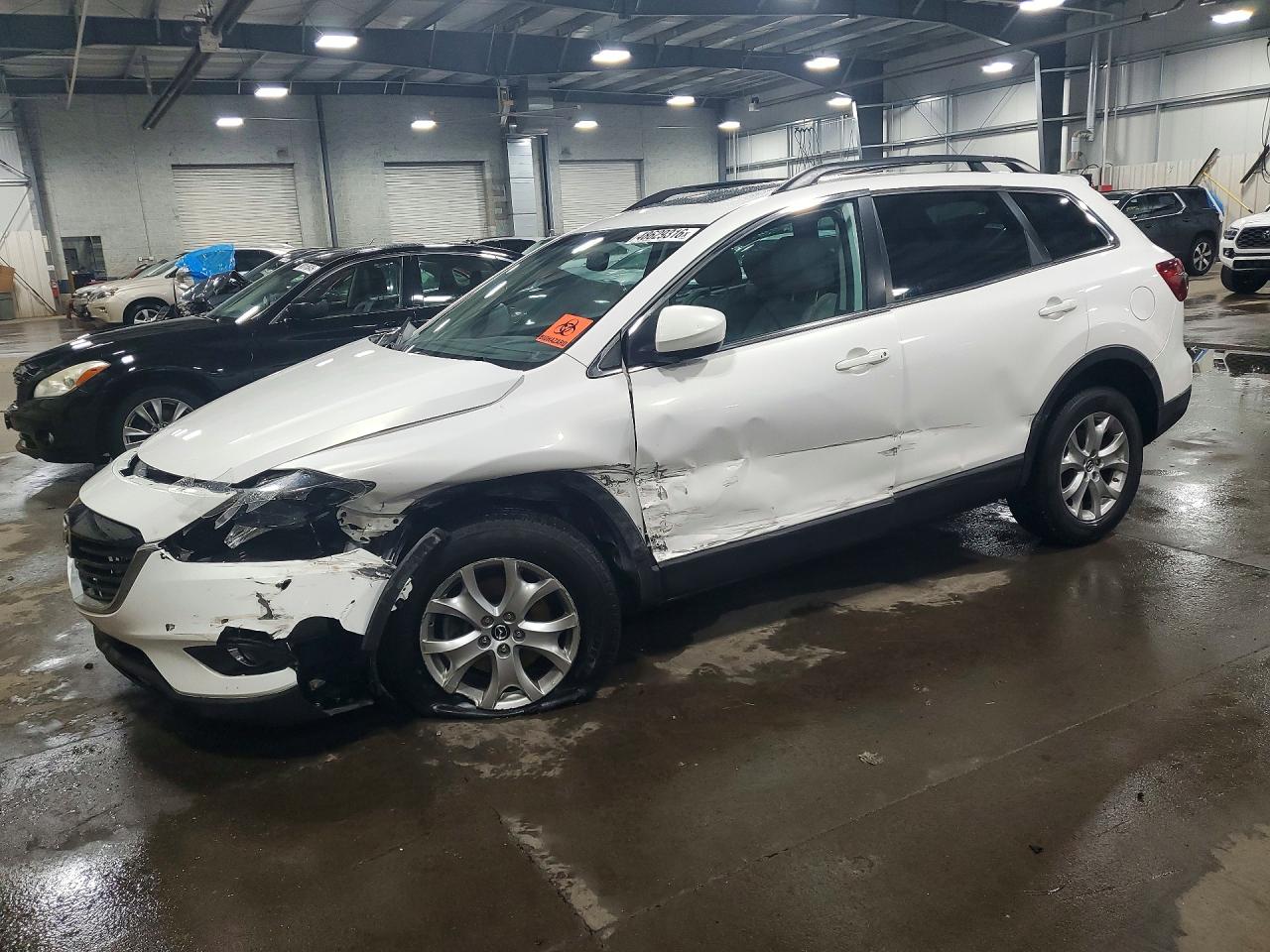 Salvage Mazda Cx Image