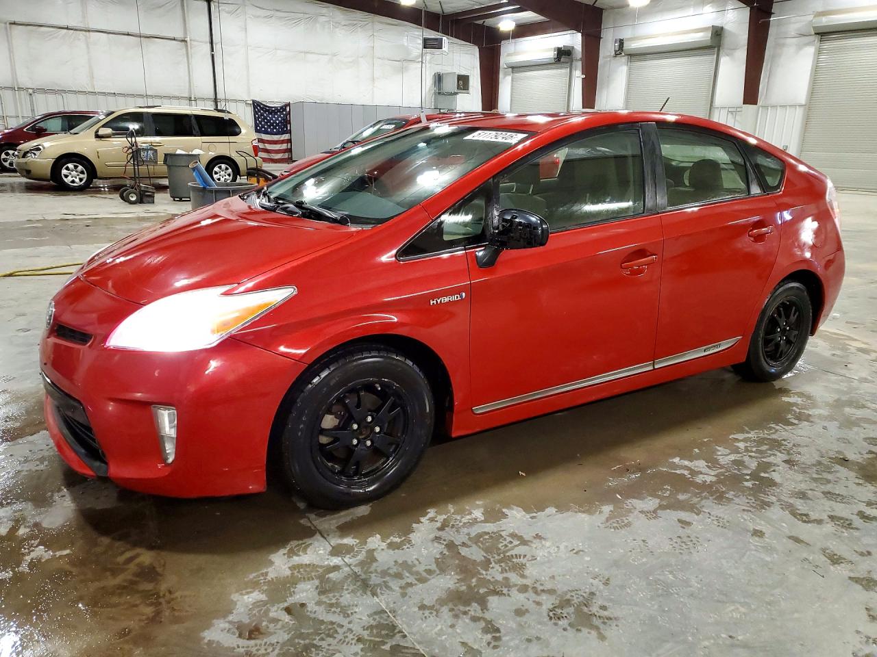 Salvage Toyota Prius Image