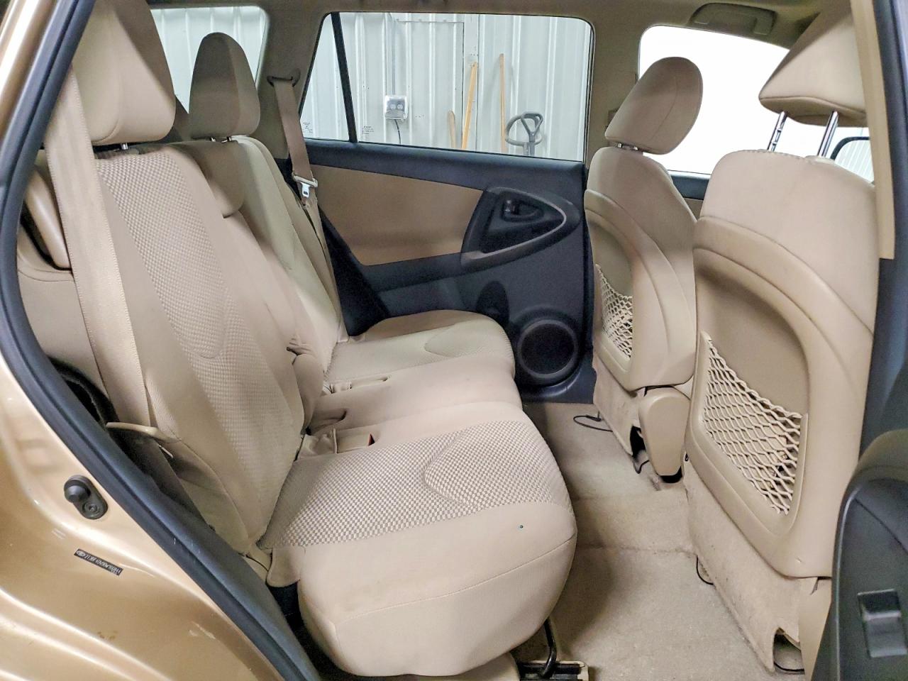 Toyota RAV4 Base