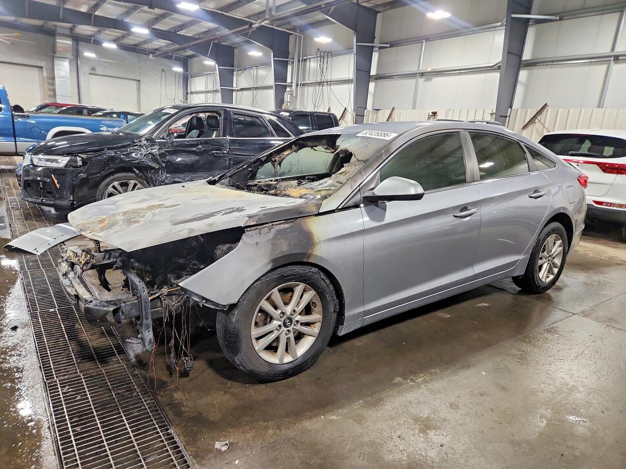 Salvage Hyundai SONATA Image