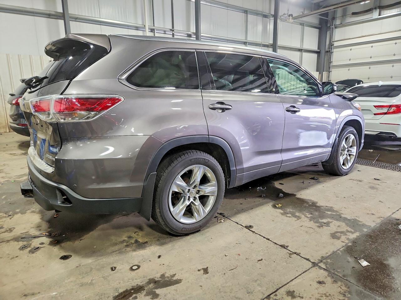 Toyota Highlander Limited Platinum