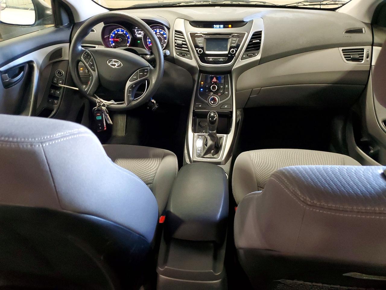 Hyundai ELANTRA Se
