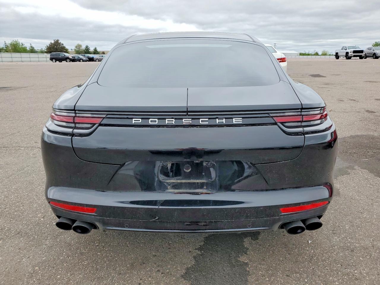 Porsche Panamera Turbo