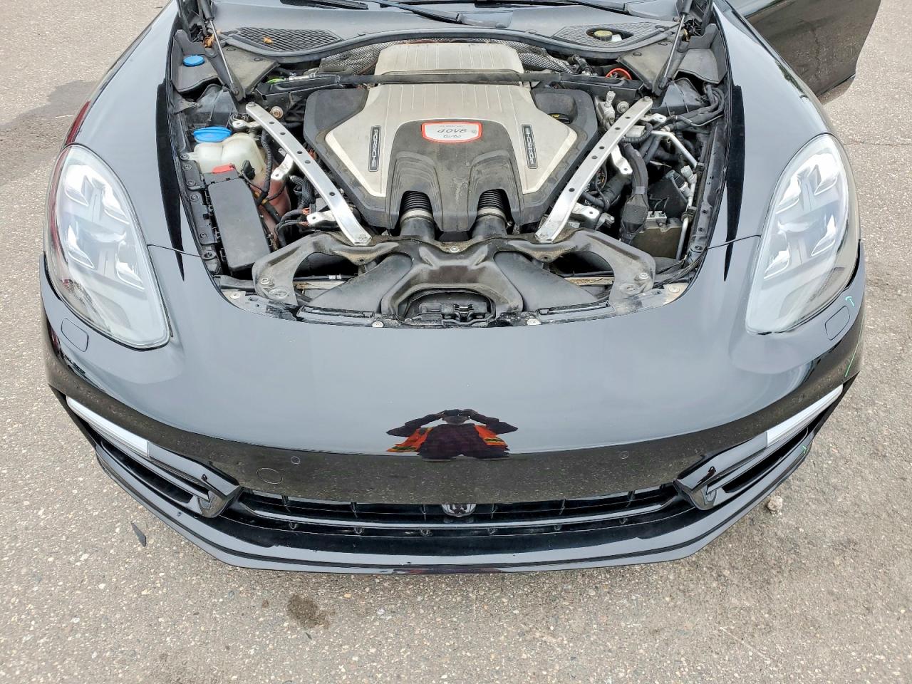 Porsche Panamera Turbo