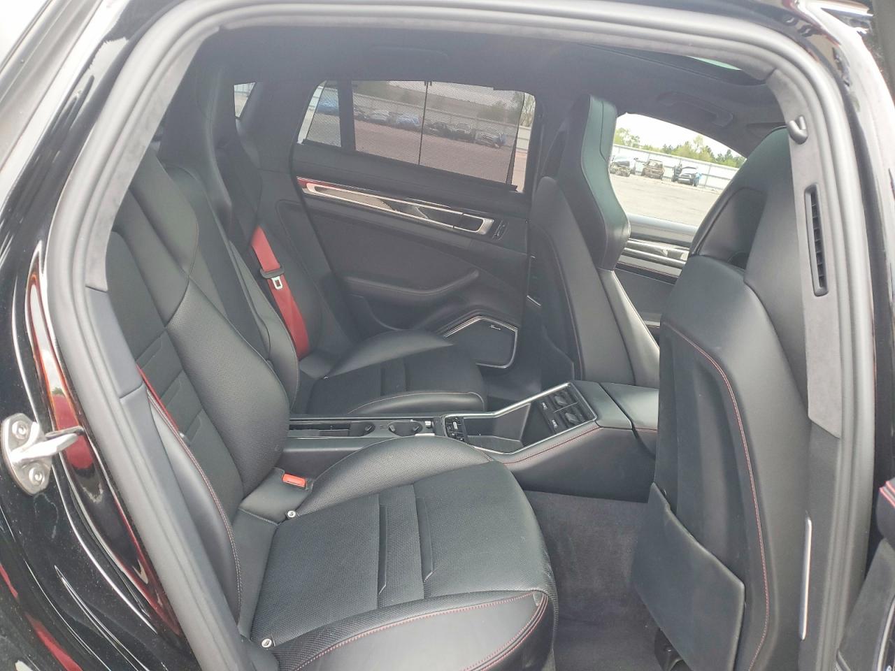 Porsche Panamera Turbo