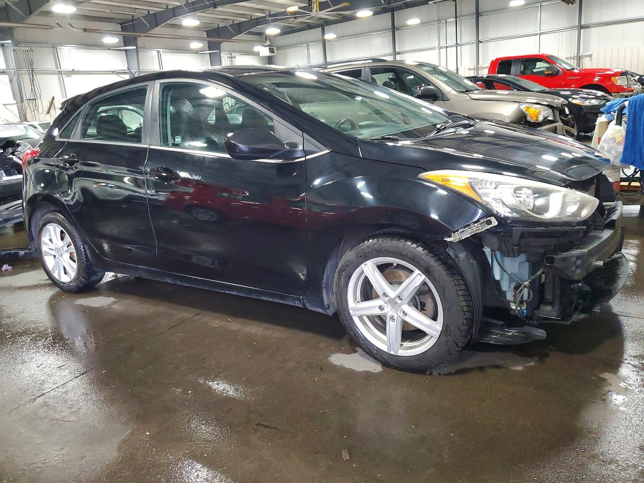Hyundai ELANTRA Base