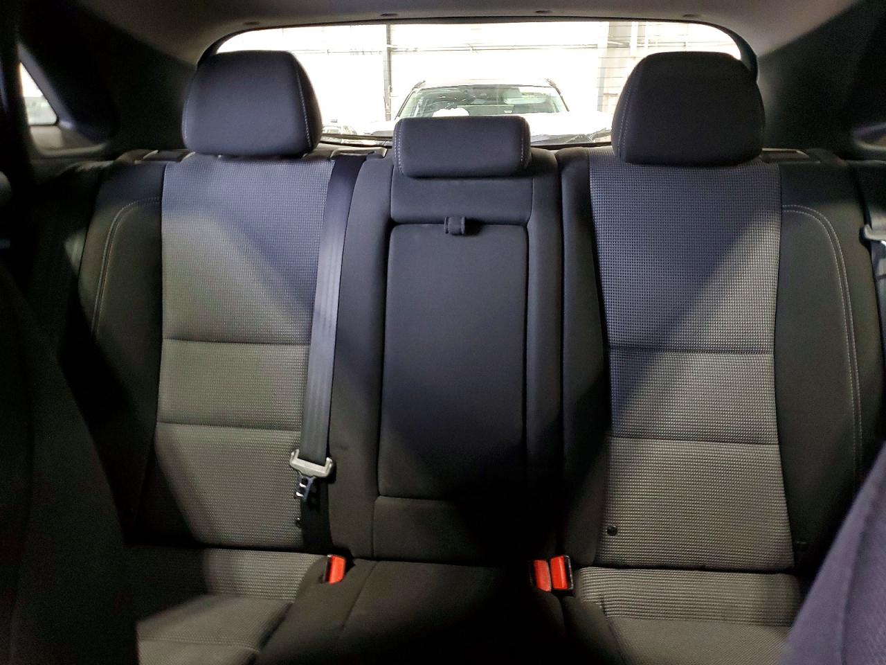 Hyundai ELANTRA Base