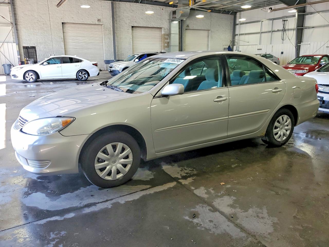 Salvage Toyota Camry Image