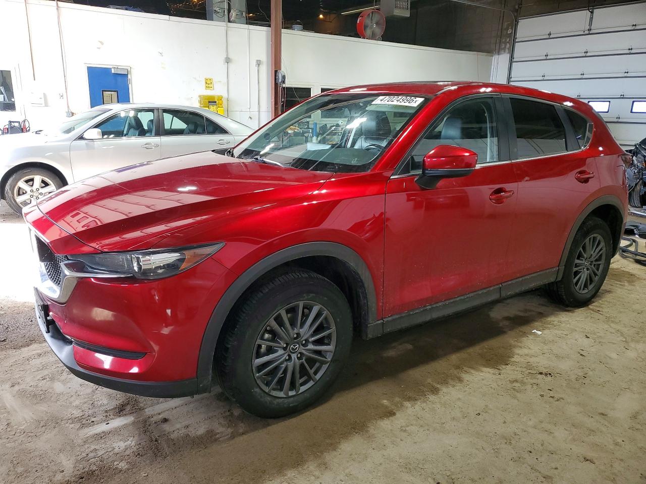 Salvage Mazda Cx Image