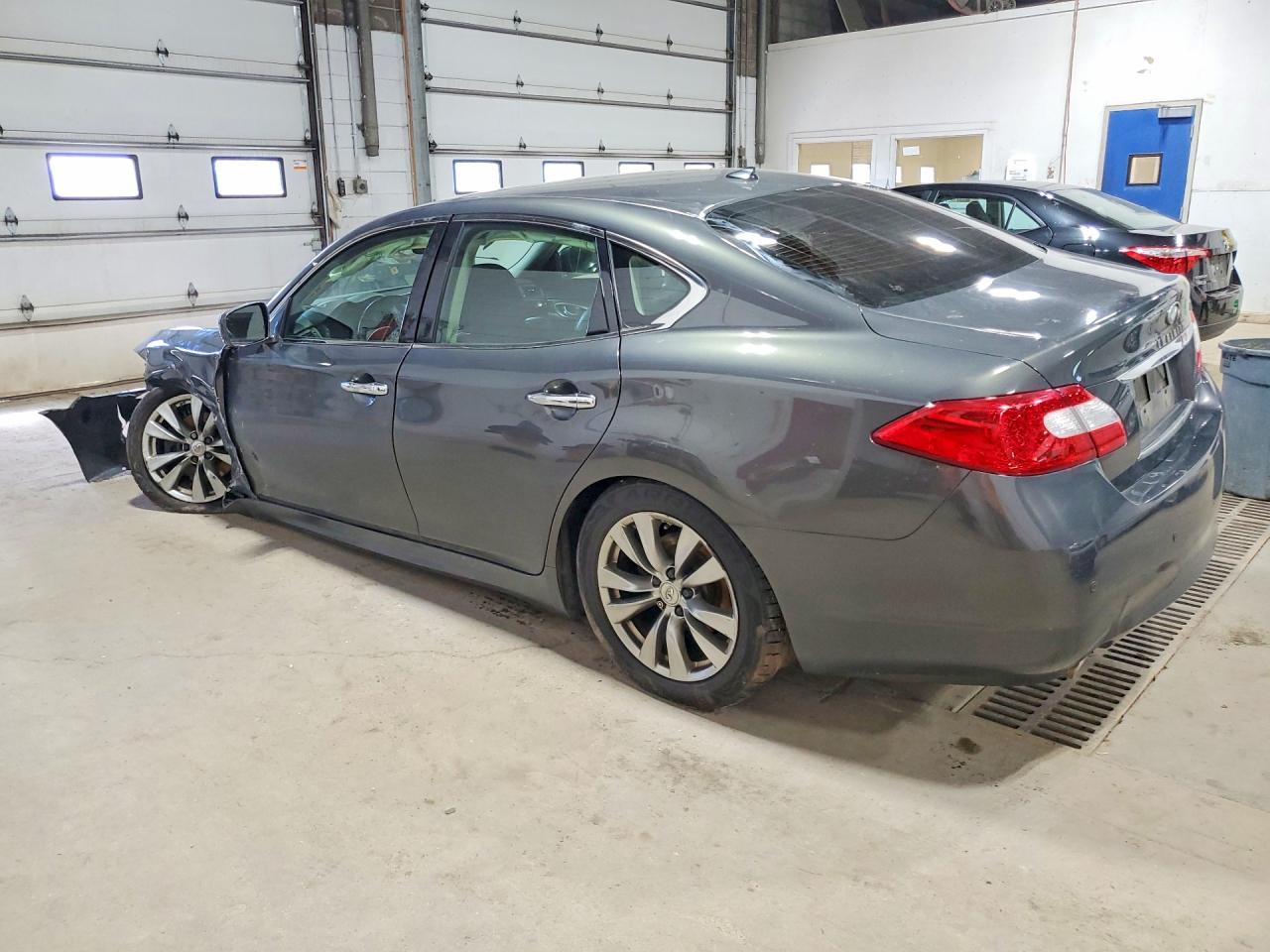 INFINITI M37 X