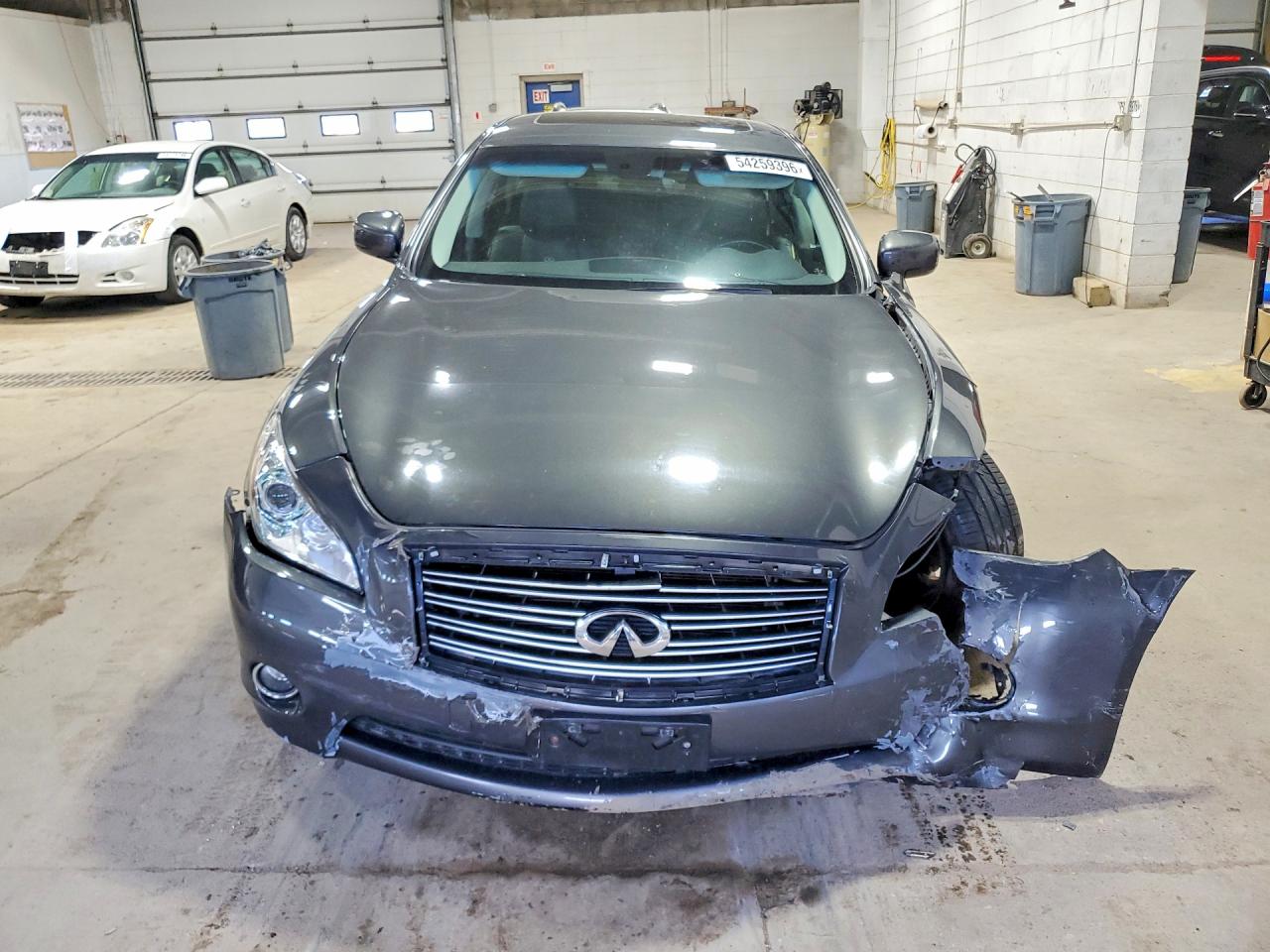 INFINITI M37 X