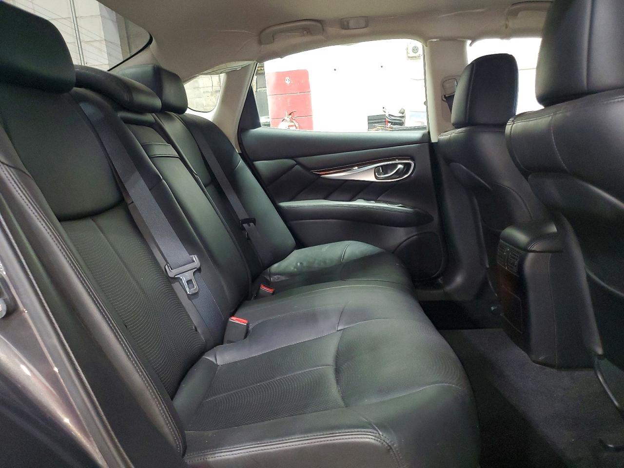 INFINITI M37 X