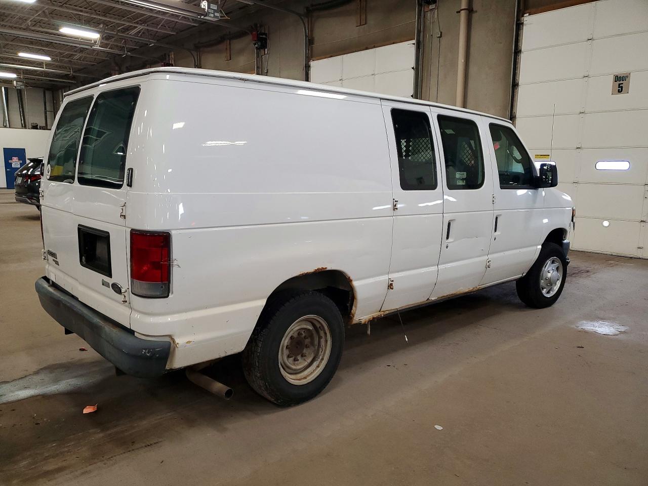 Ford Econoline E150 Van
