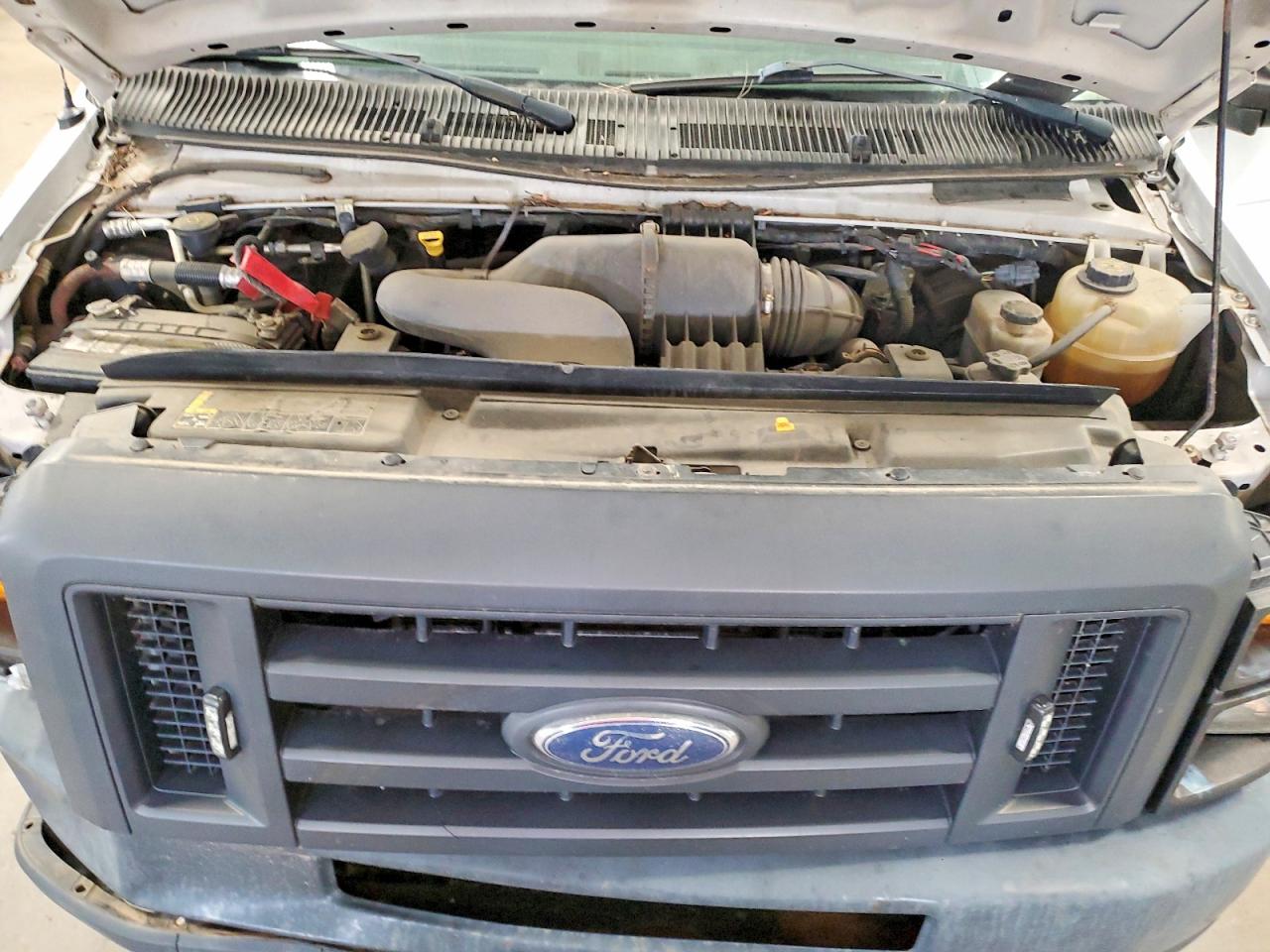 Ford Econoline E150 Van