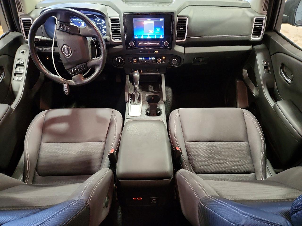 Nissan Frontier Sv