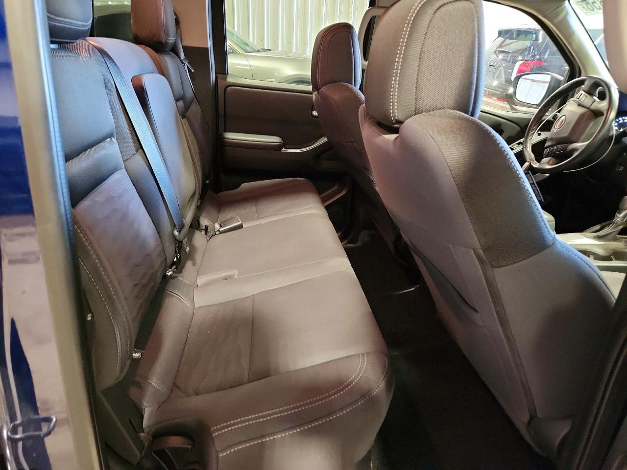 Nissan Frontier Sv