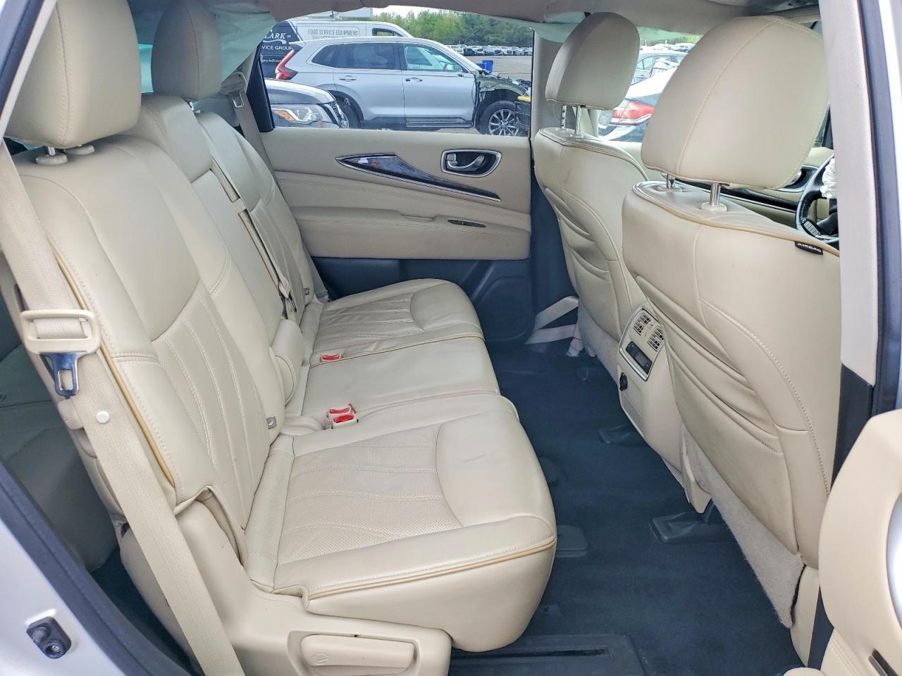 INFINITI Qx