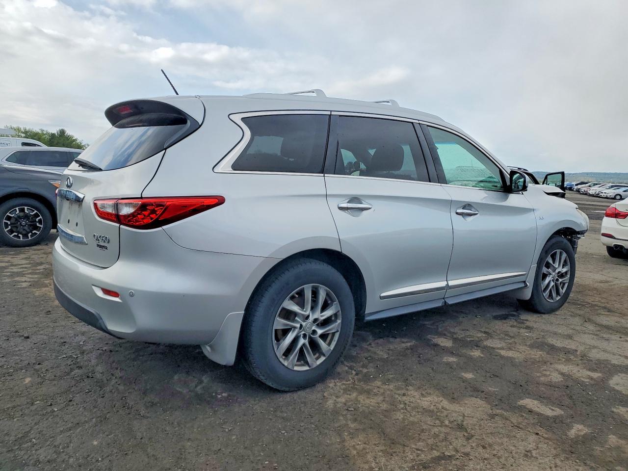 INFINITI Qx