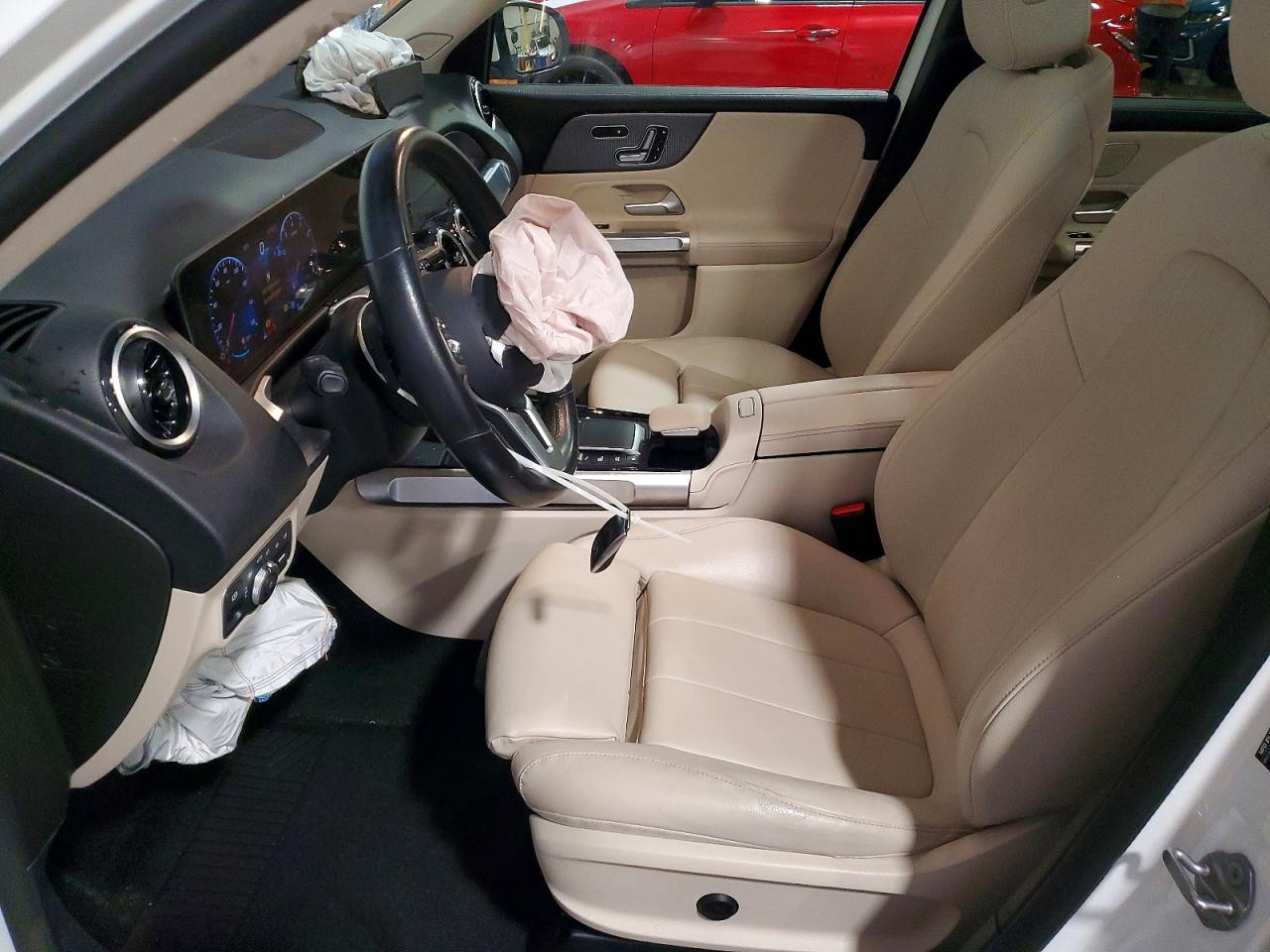 Mercedes-Benz GLB 250 4matic