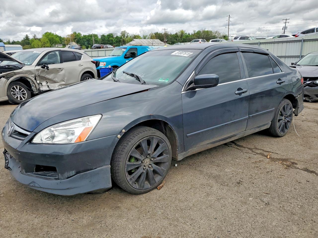 Salvage Honda Accord Image