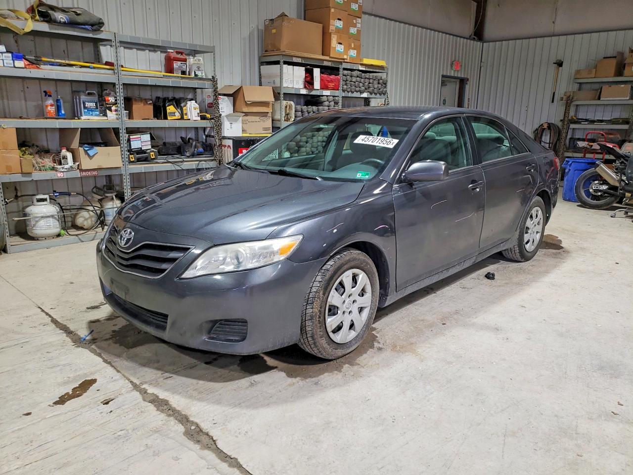 Salvage Toyota Camry Image