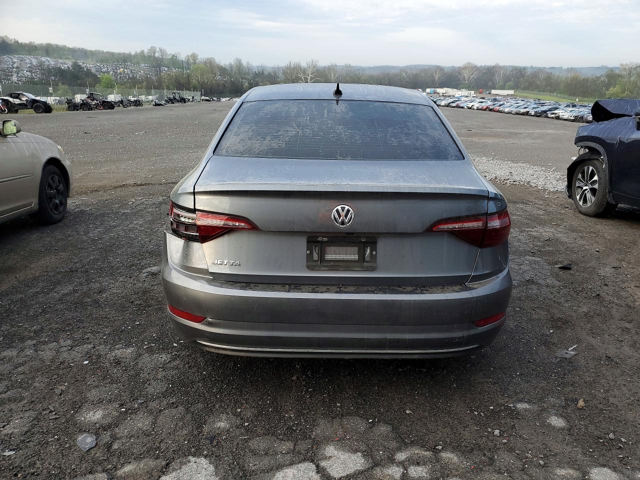 Volkswagen Jetta S
