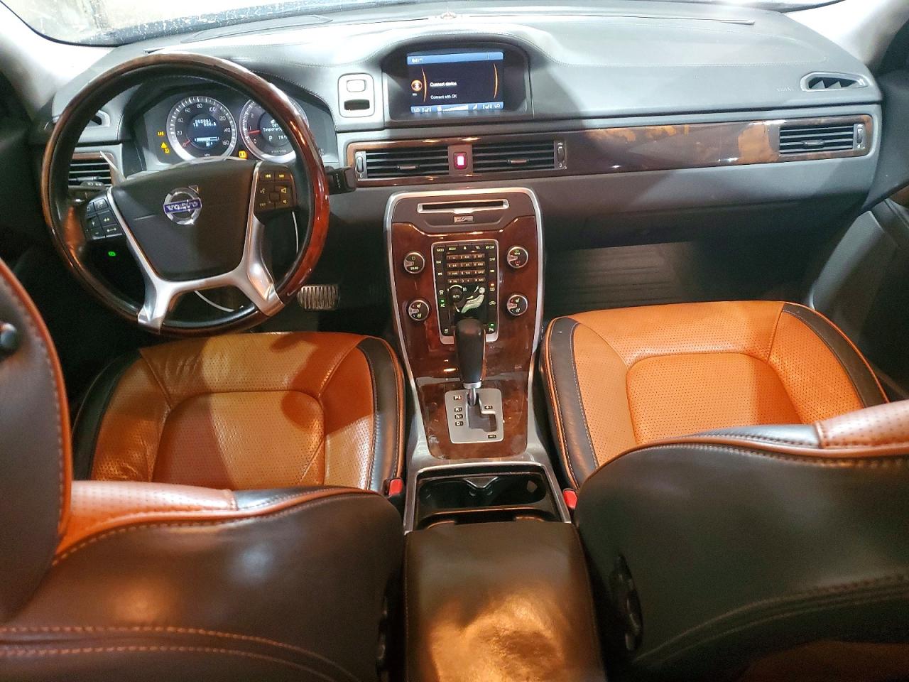 Volvo S80 T6