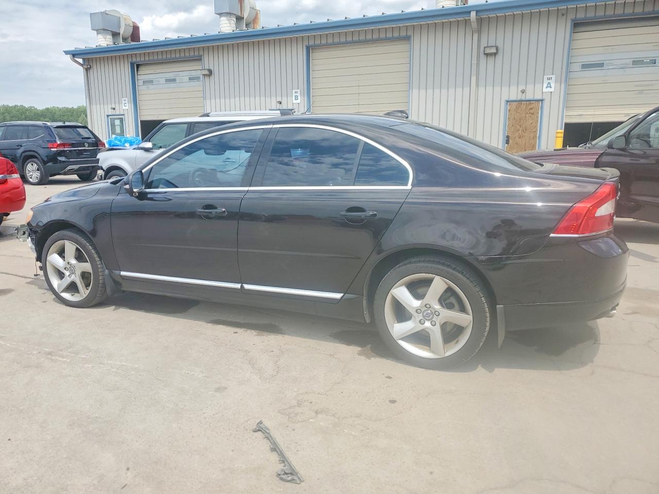 Volvo S80 T6