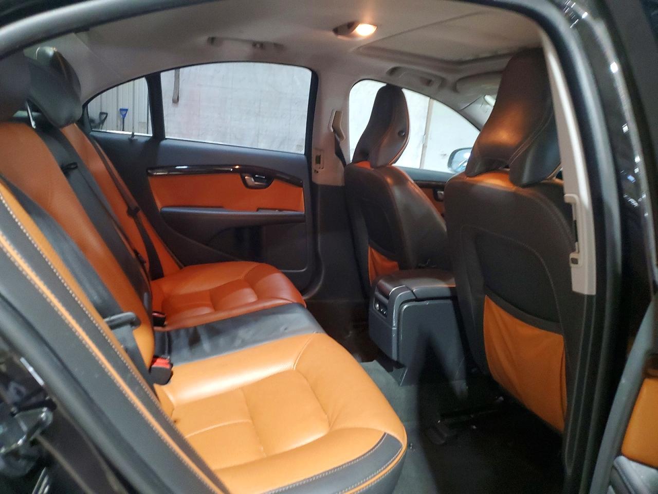 Volvo S80 T6