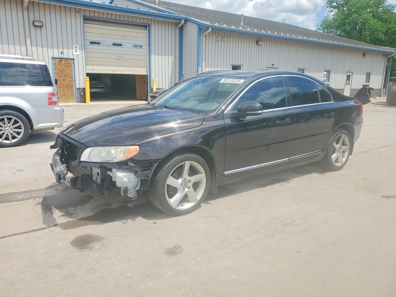 Salvage Volvo S80 Image