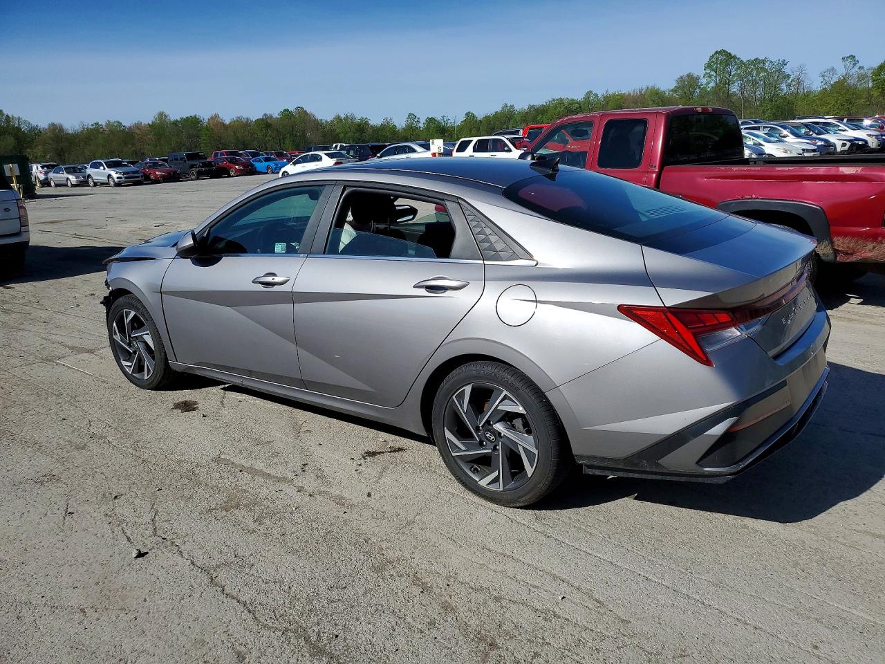 Hyundai ELANTRA Sel