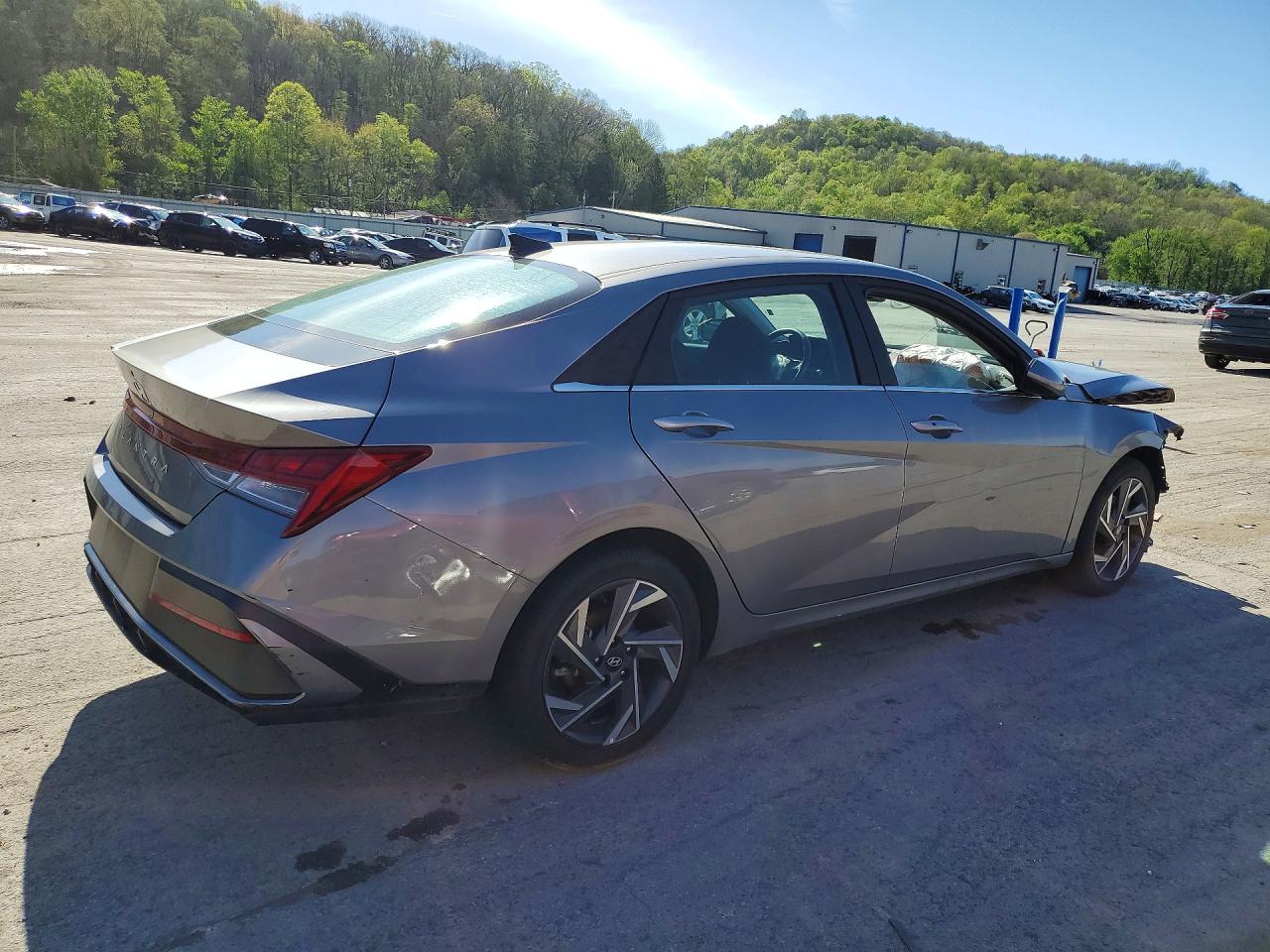 Hyundai ELANTRA Sel