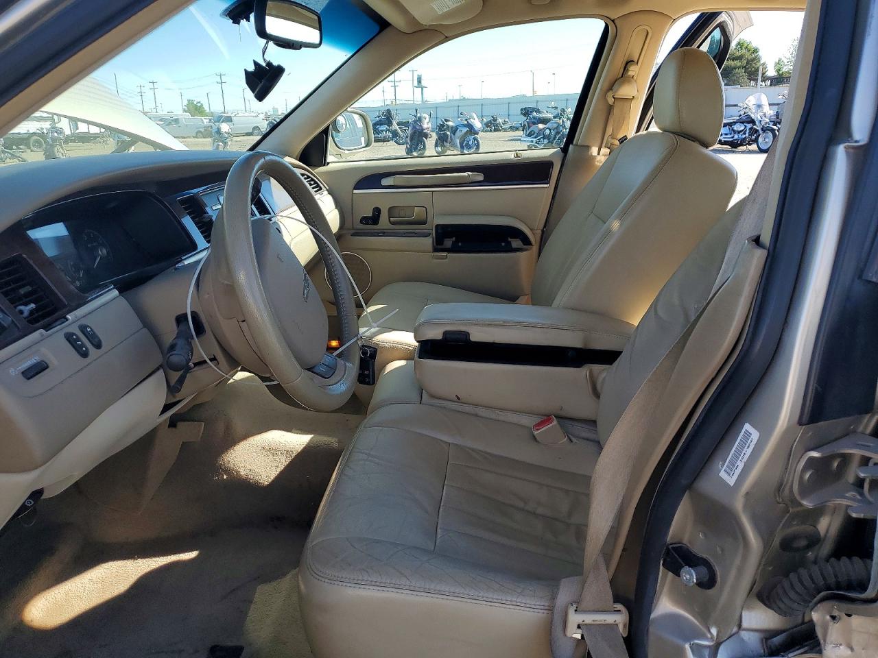 Lincoln Towncar Signature