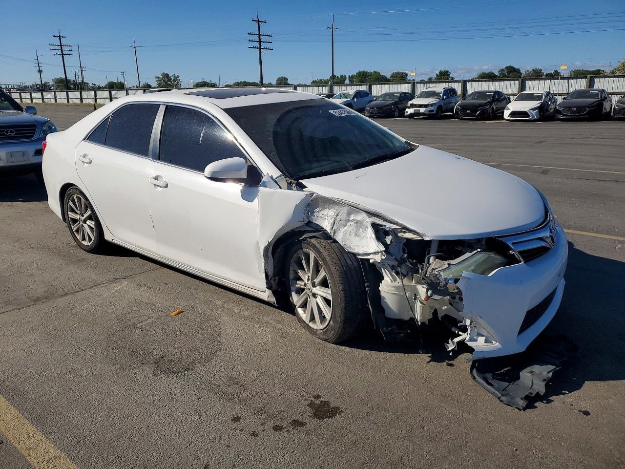 Toyota Camry Xle V6