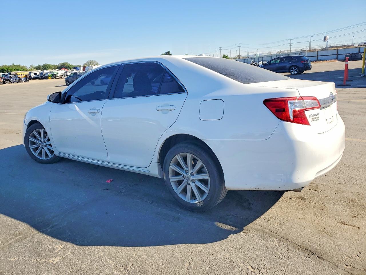 Toyota Camry Xle V6