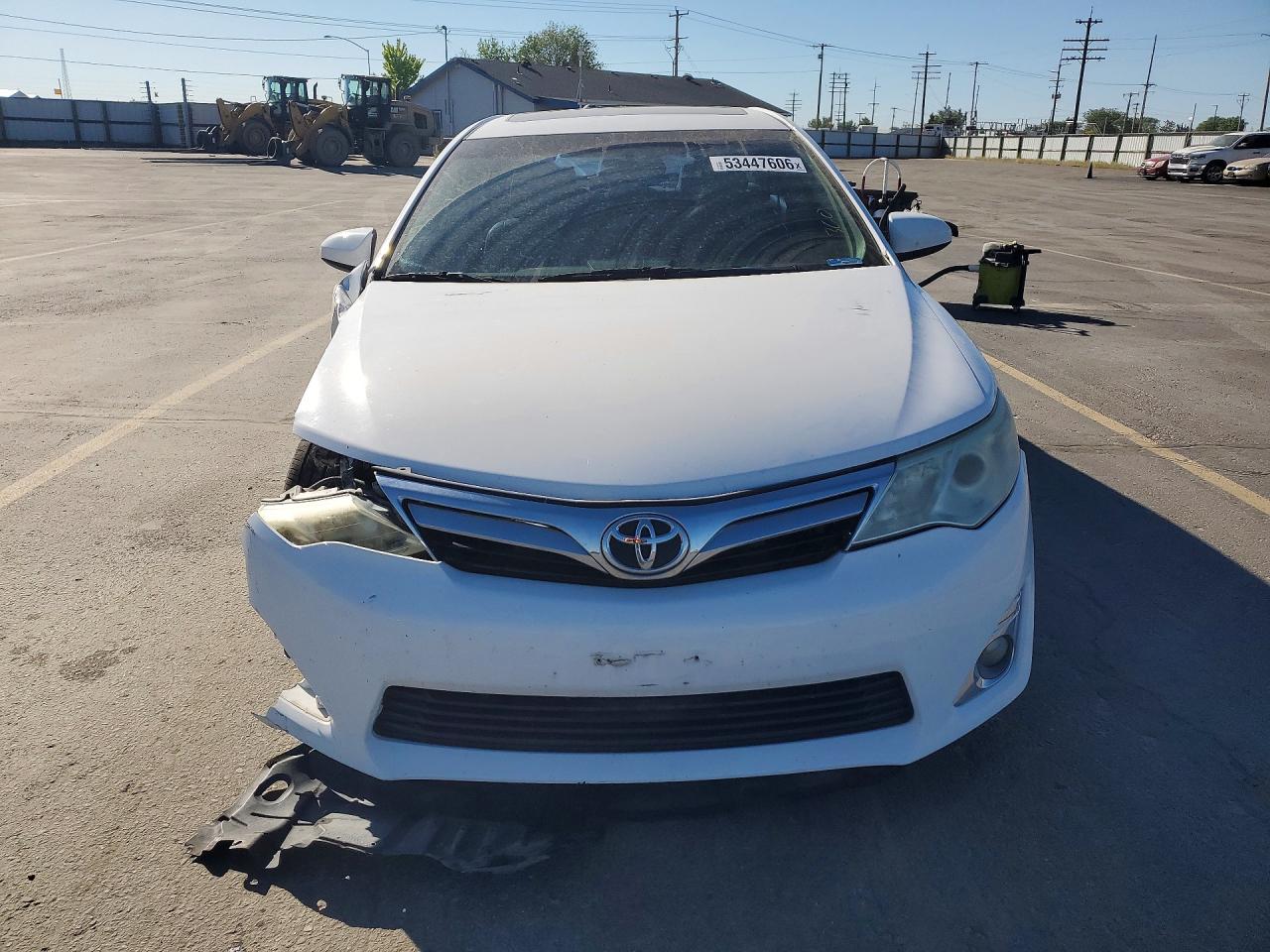 Toyota Camry Xle V6