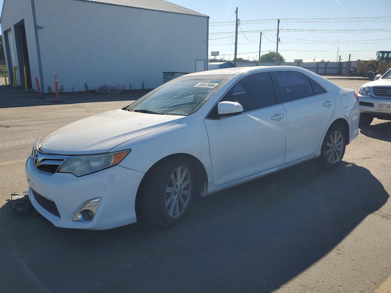 Salvage Toyota Camry Image