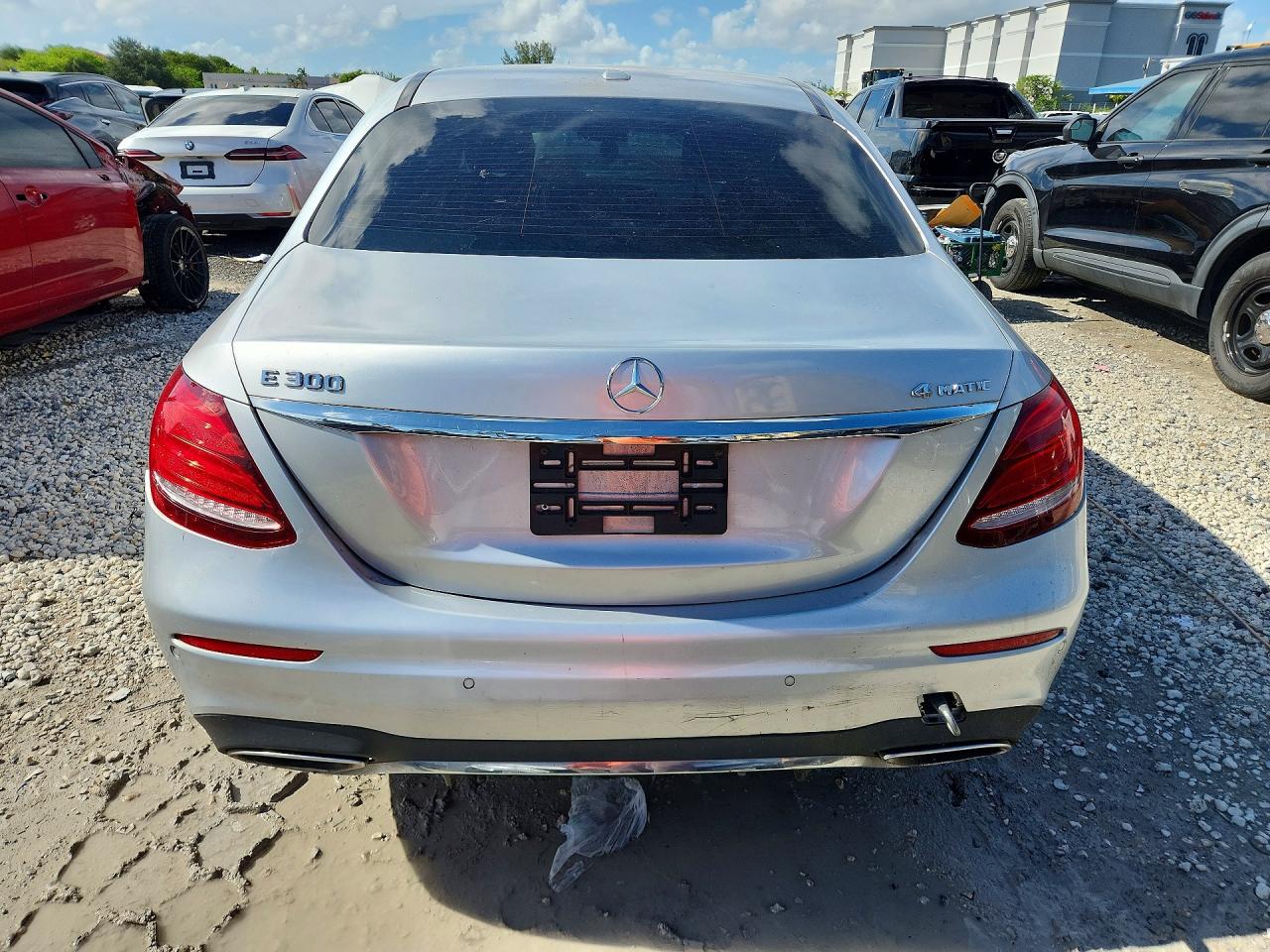 Mercedes-Benz E-Class 300 4matic
