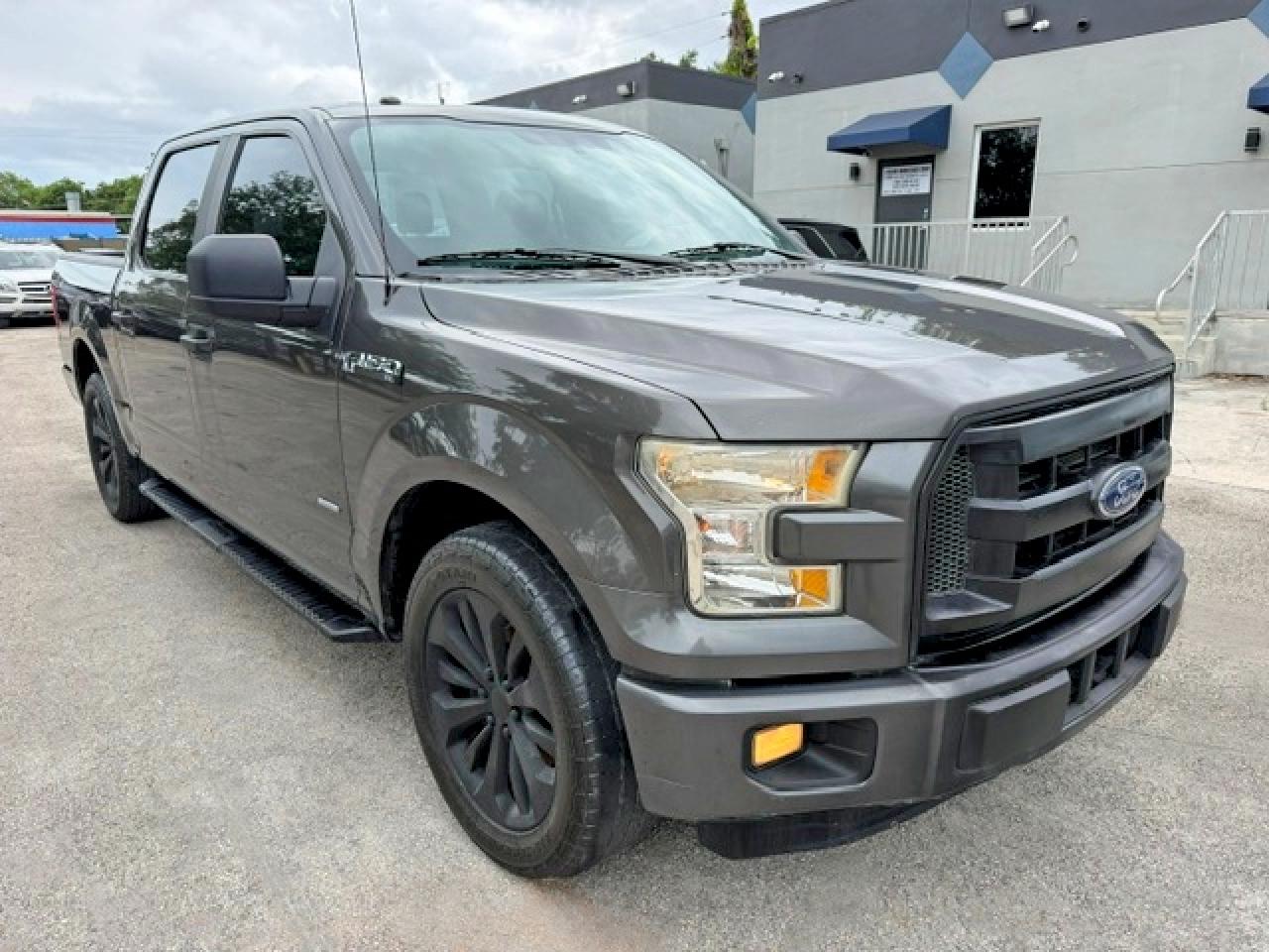 Ford F-150 Supercrew