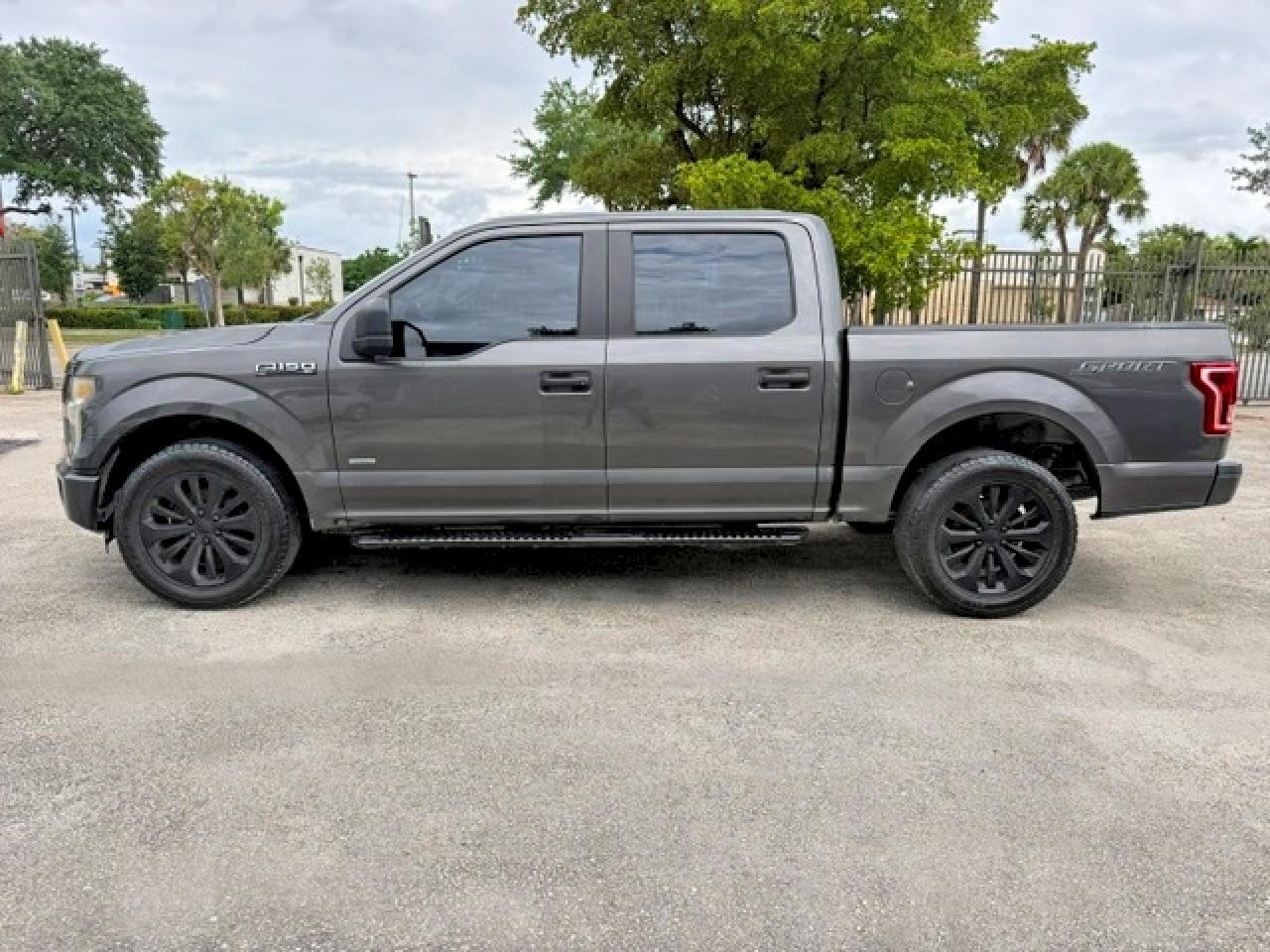 Ford F-150 Supercrew
